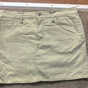 Gloria Vanderbilt Woman’s 14 Light Green Corduroy Skort Built In Shorts Mini
